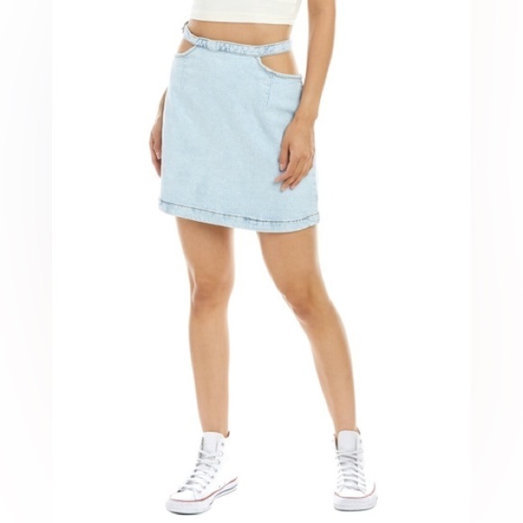 NWT Revolve WeWoreWhat Cut Out Skirt in Super Light - Picture 1 of 5